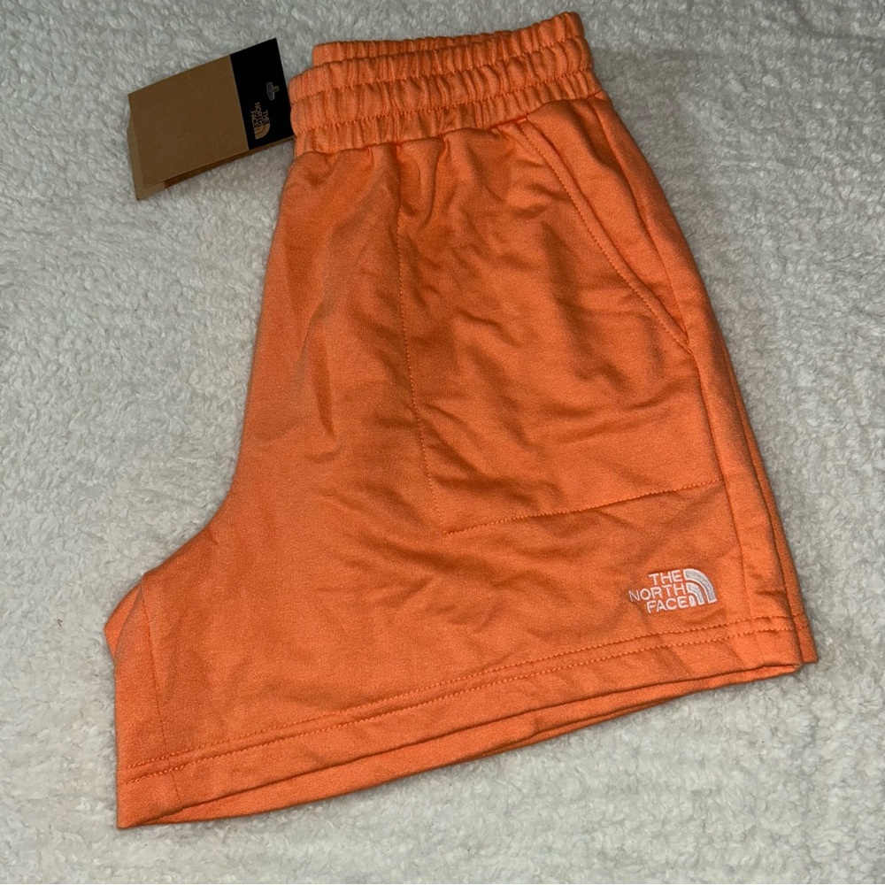The North Face Women's Simple Logo Fleece Shorts Orange Medium NWT - Picture 2 of 4